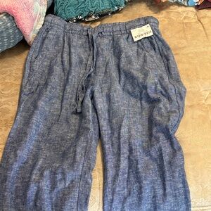 Old Navy Straight Leg Pants in Heathered Blue